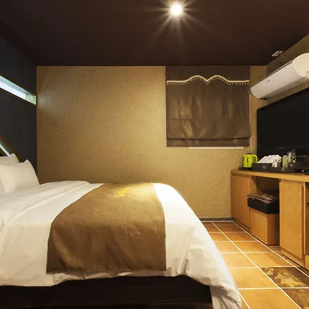 Hotel Leaders