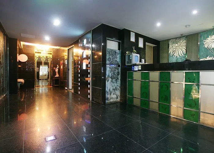 Hotel Leaders 2*